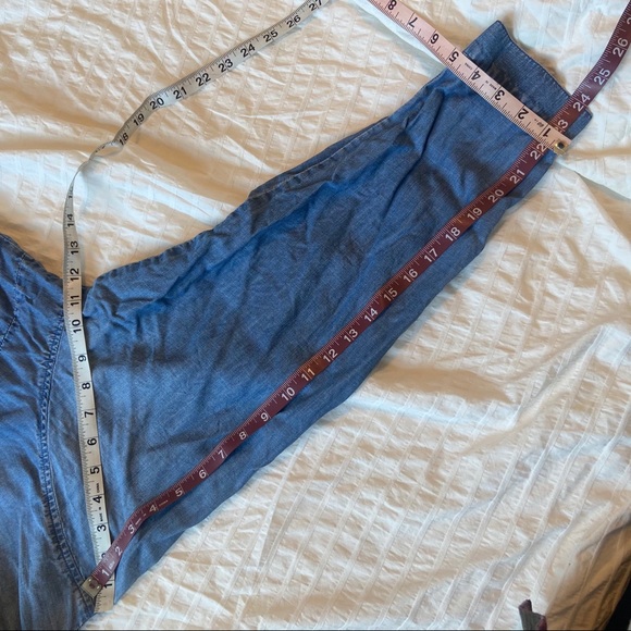 Cloth & Stone | Chambray Ruffled Top D254 - Picture 11 of 13